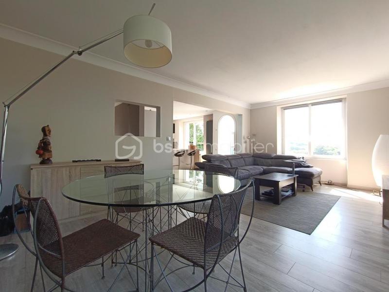 Maison traditionnelle - 108 m² - 5 pièces