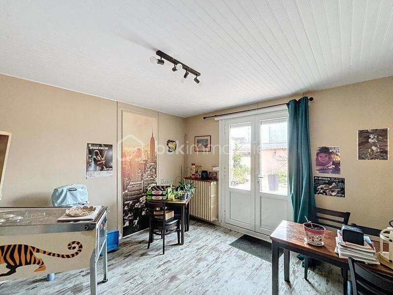 Local commercial - 200 m² - 5 pièces