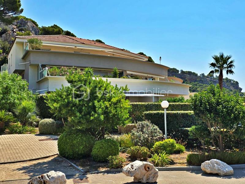 Appartement - 89 m² - 3 pièces