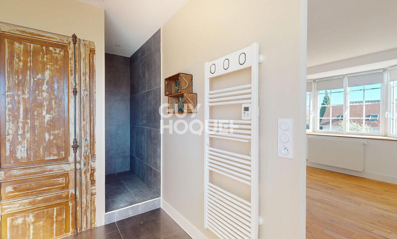 Maison - 182 m² - 7 pièces