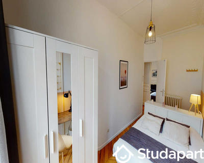 Chambre - 120 m² - 1 pièce