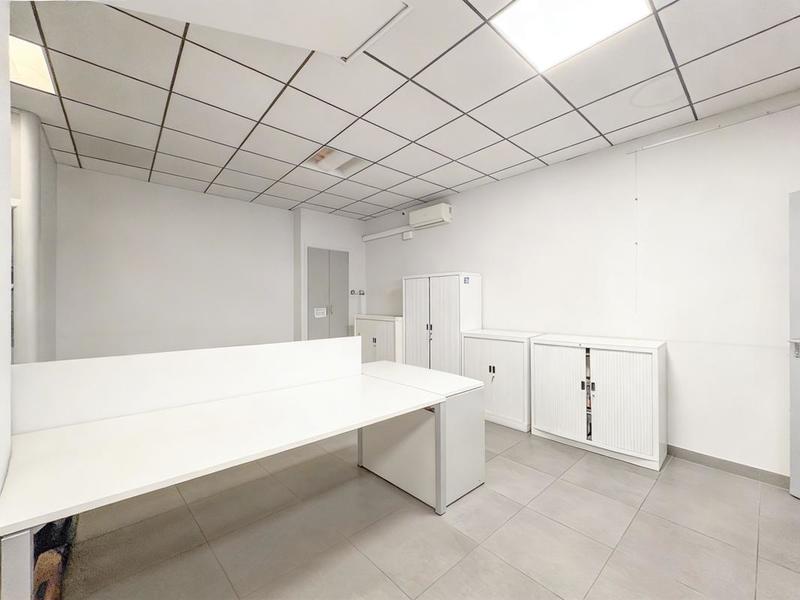 Bureau - 180 m²