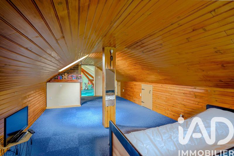 Maison - 200 m² - 6 pièces