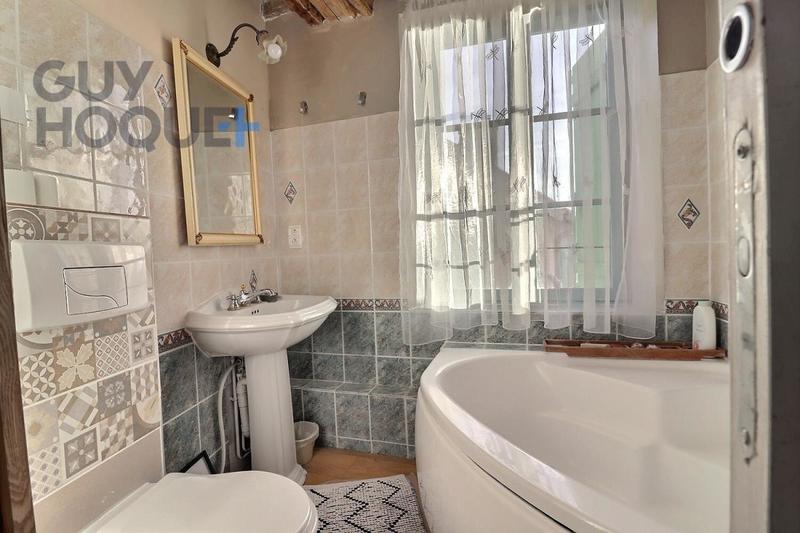 Maison - 400 m² - 16 pièces