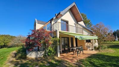 Maison - 164 m² - 7 pièces