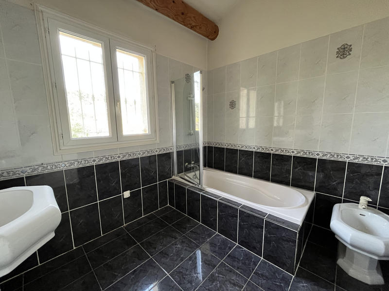 Villa - 250 m² - 6 pièces