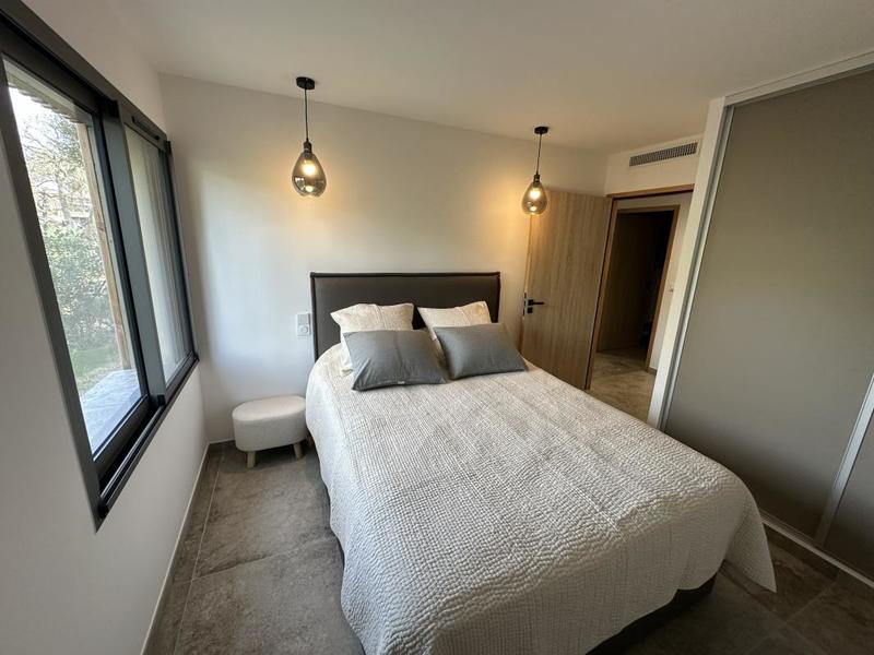 Appartement - 95 m² - 4 pièces