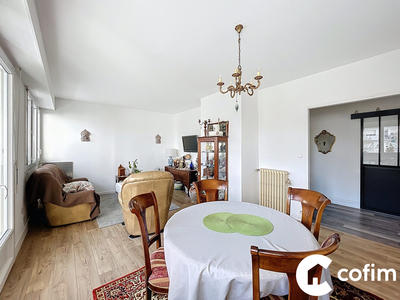 Appartement - 95 m² - 4 pièces