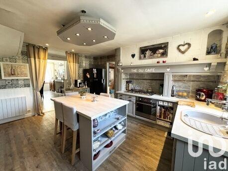 Maison - 176 m² - 6 pièces