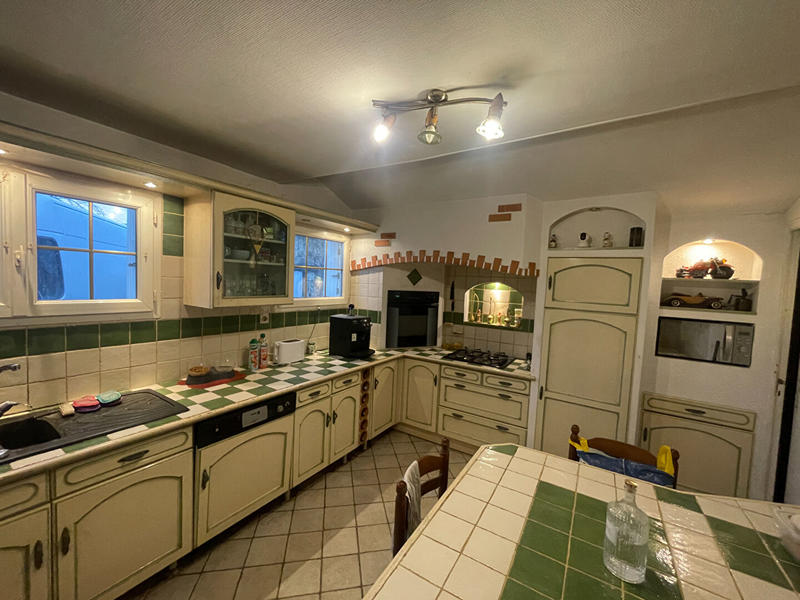 Maison - 121 m² - 6 pièces