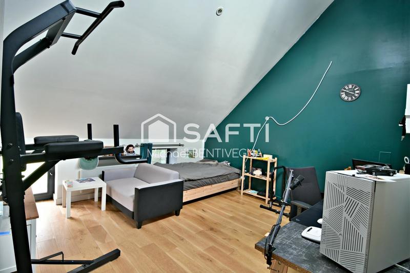 Maison - 240 m² - 7 pièces