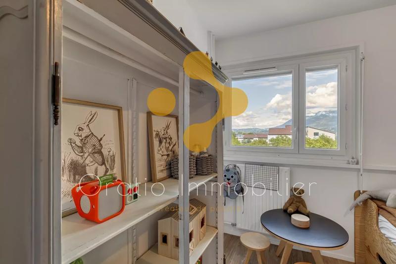 Appartement - 84 m² - 4 pièces