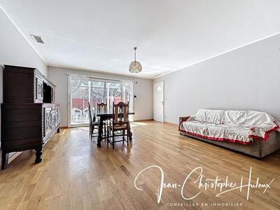 Maison - 80 m² - 3 pièces