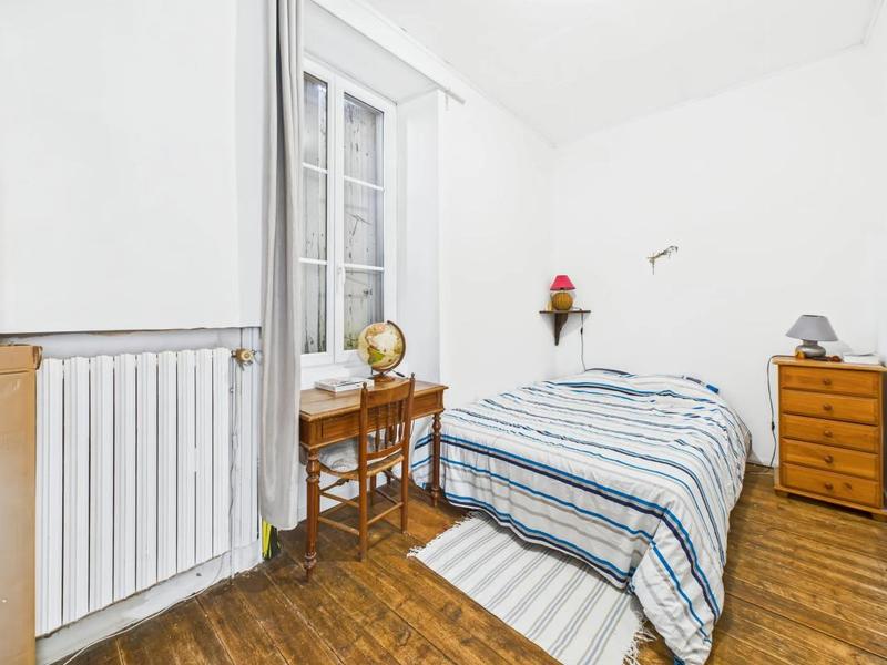 Maison - 210 m² - 10 pièces