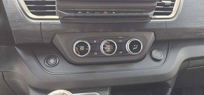 Renault Trafic Fourgon L1h1 Blue Dci 170 Auto Red Edition Exclusive