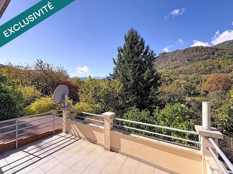 Maison - 90 m² - 5 pièces