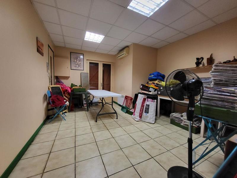 Immeuble - 205 m² - 9 pièces