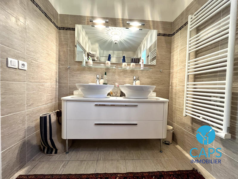 Villa - 168 m² - 5 pièces