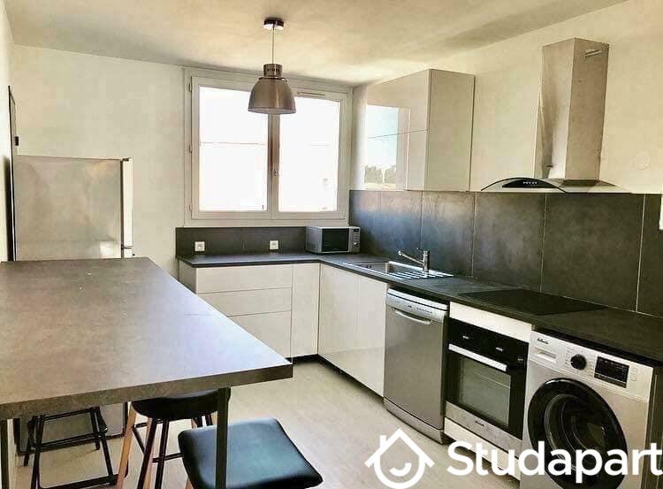 Chambre - 11 m² - 1 pièce