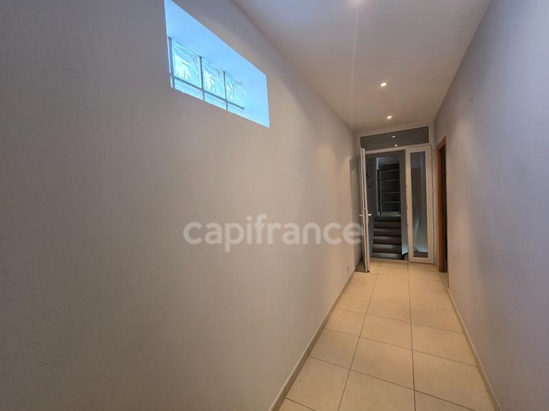 Maison - 121 m² - 4 pièces
