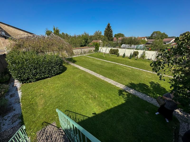 Maison - 265 m² - 10 pièces