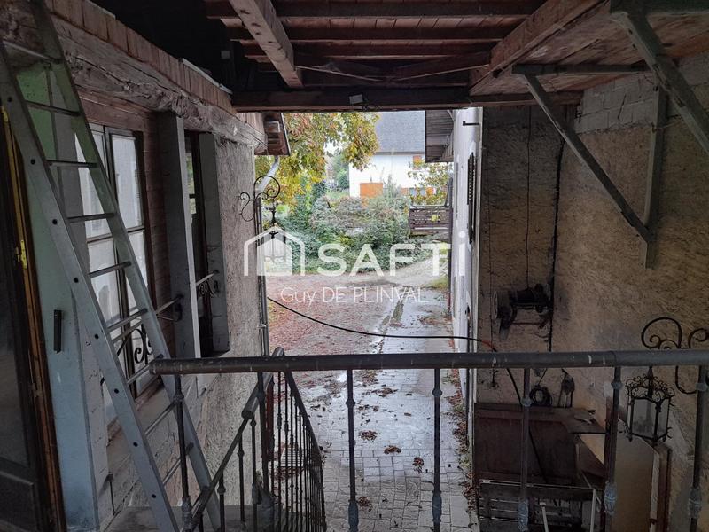 Maison - 350 m² - 12 pièces