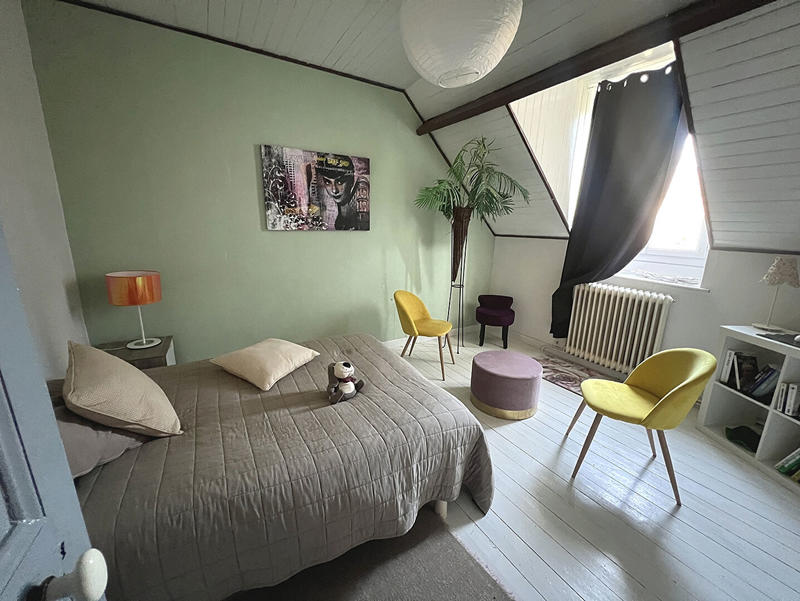 Maison - 121 m² - 5 pièces