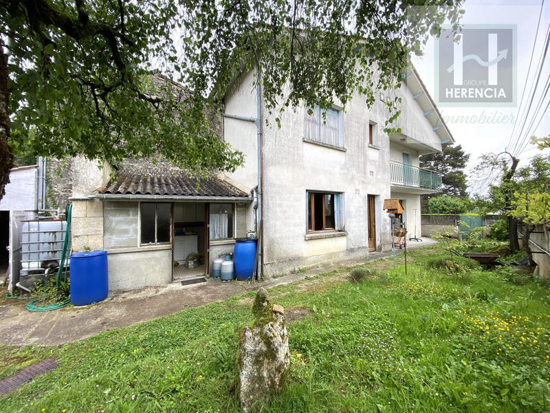 Maison ancienne - 106 m² - 4 pièces