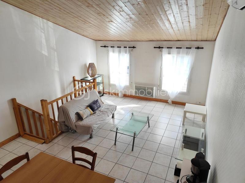 Maison jumelée - 107 m² - 4 pièces