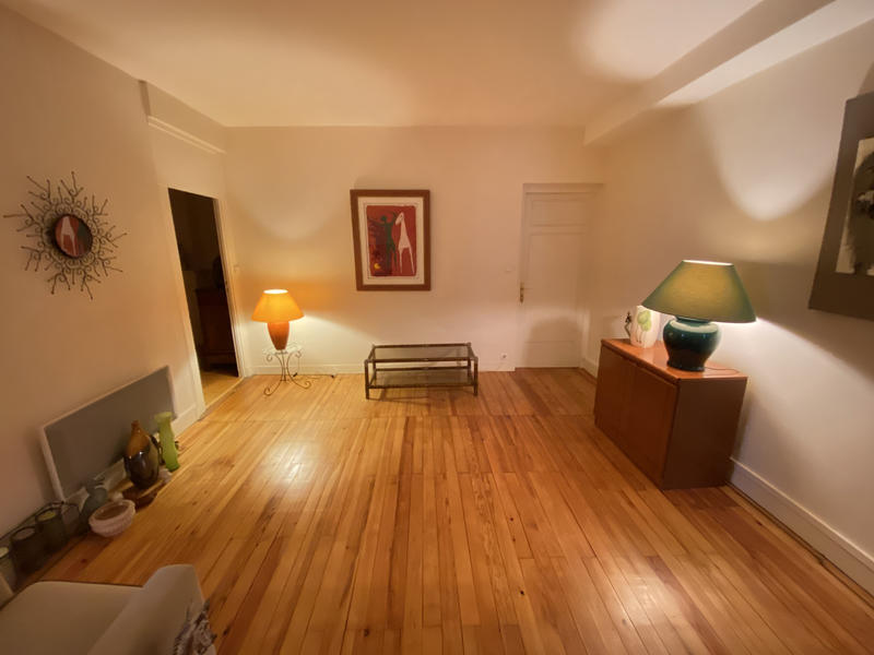 Maison - 320 m² - 11 pièces