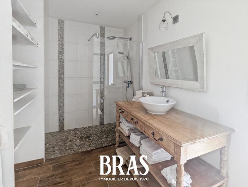 Maison - 156 m² - 6 pièces