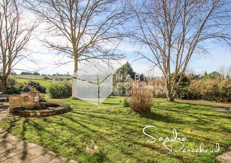 Maison - 283 m² - 9 pièces