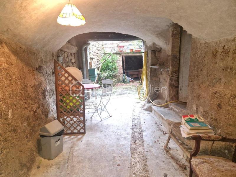 Maison de village - 80 m² - 4 pièces