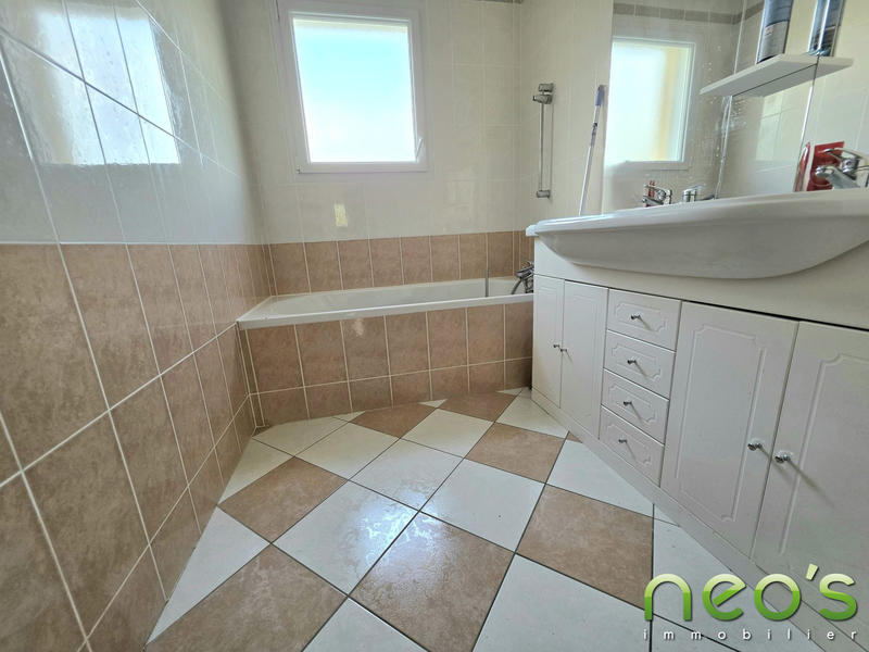 Maison - 101 m² - 5 pièces