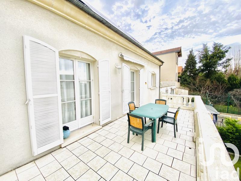 Maison - 138 m² - 5 pièces