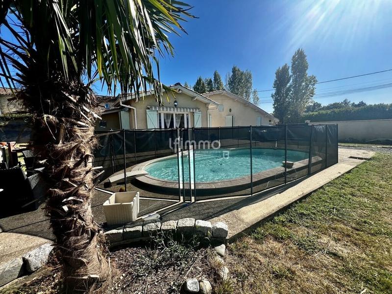 Maison - 100 m² - 4 pièces