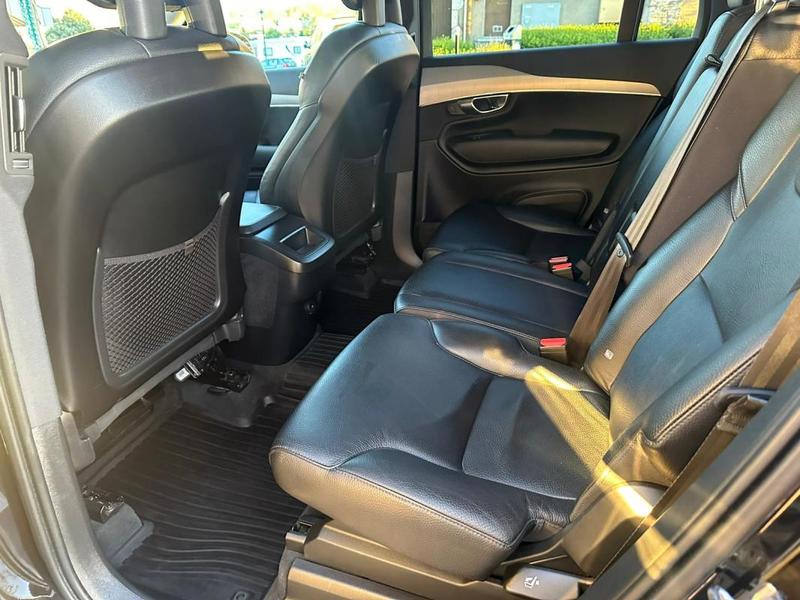 Volvo Xc90 B5 Awd 235 Ch Momentum Business