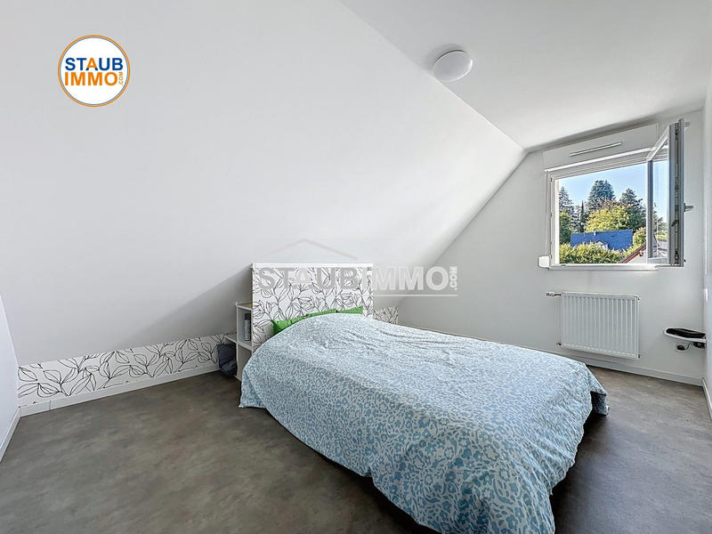 Maison - 80 m² - 5 pièces