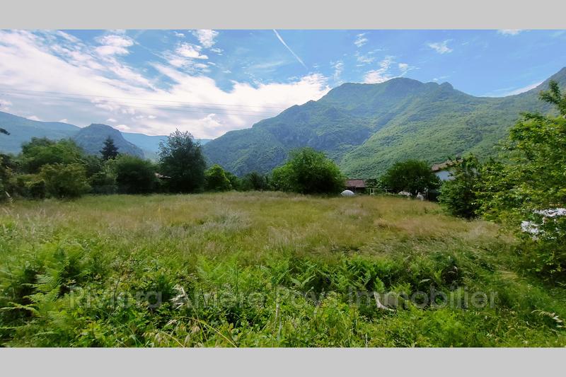 Terrain - 1 500 m²