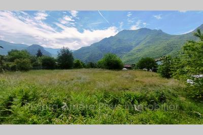 Terrain - 1 500 m²