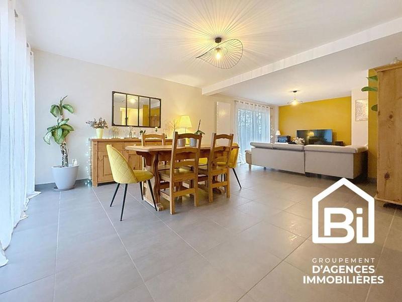 Maison - 145 m² - 6 pièces