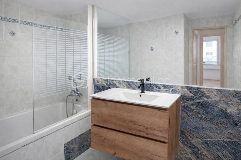 Appartement - 104 m² - 5 pièces