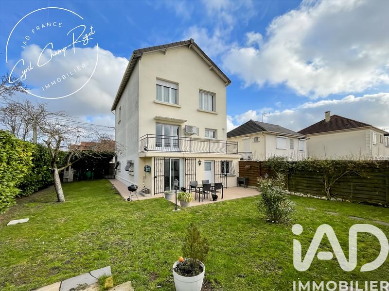 Maison - 155 m² - 6 pièces