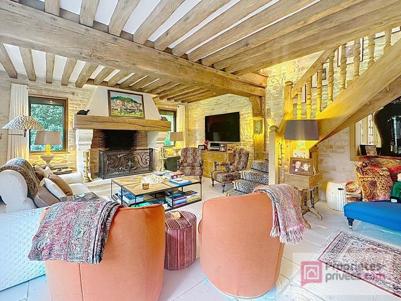 Maison - 235 m² - 8 pièces