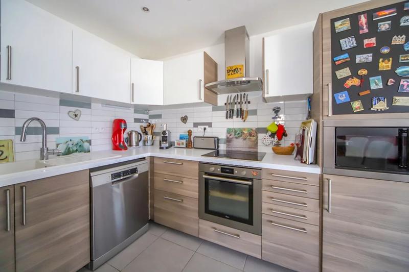 Appartement - 80 m² - 4 pièces