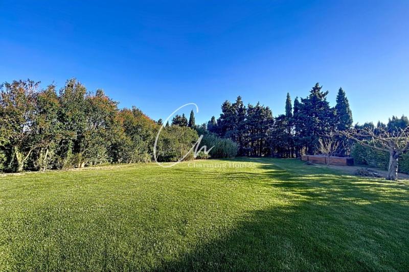 Maison - 180 m² - 5 pièces