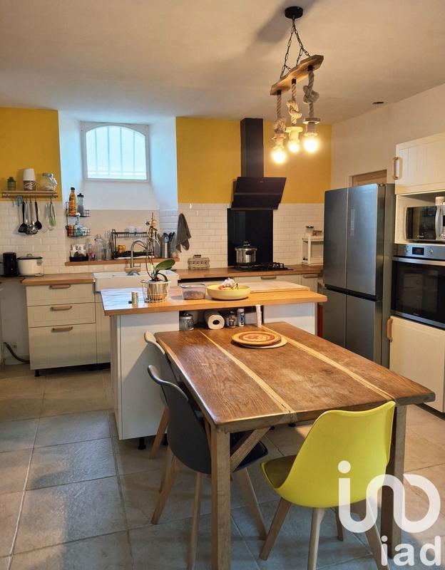 Maison - 140 m² - 5 pièces