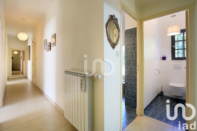 Maison - 220 m² - 7 pièces