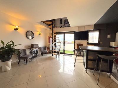 Appartement - 77 m² - 77 pièces