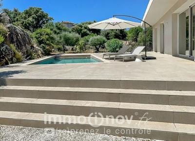 Maison d'architecte - 220 m² - 8 pièces